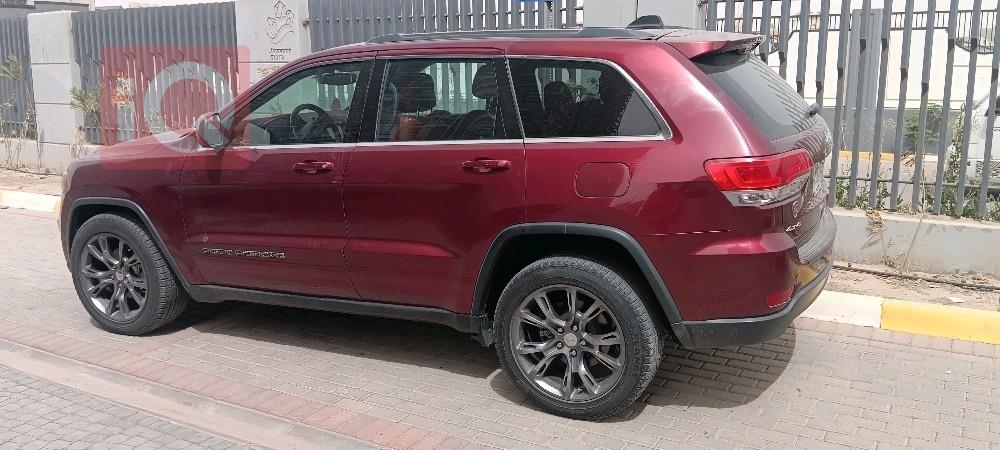 جيب جراند شيروكي